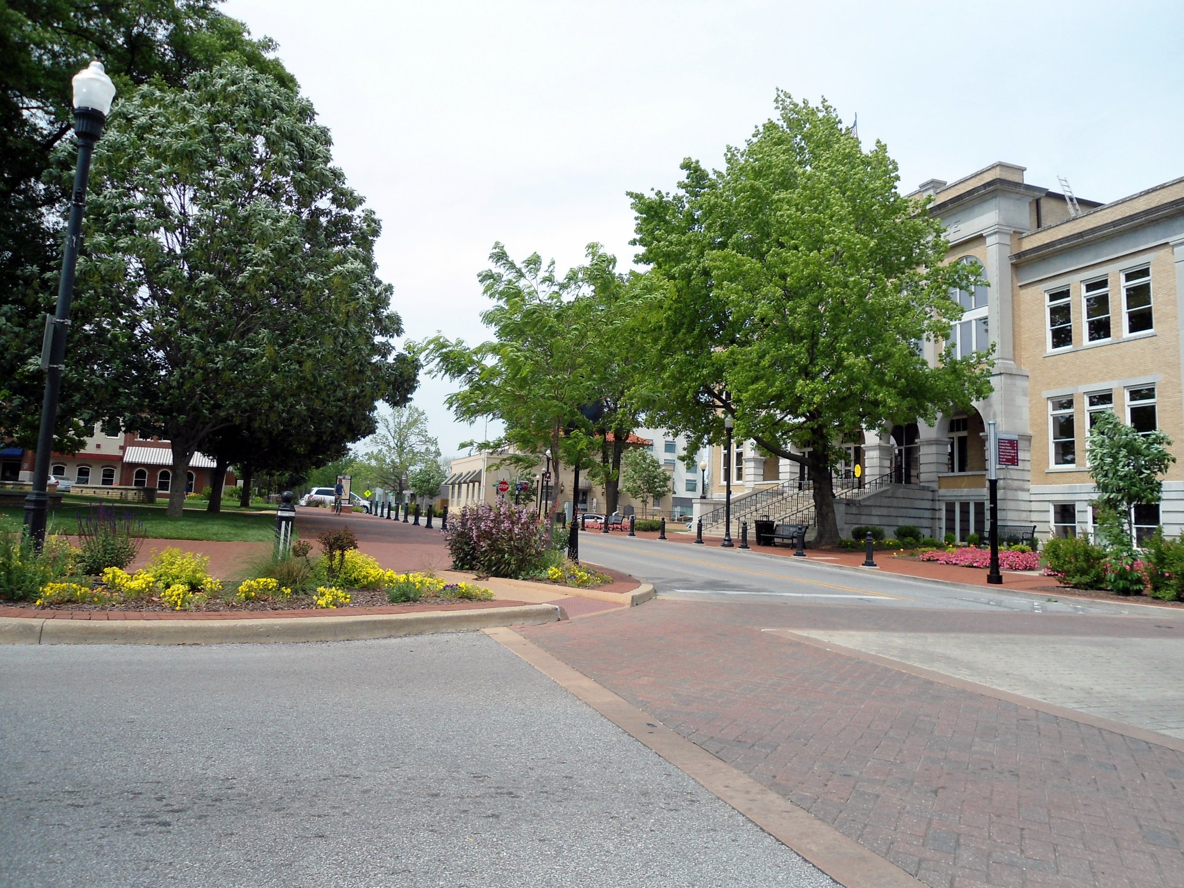 Downtown Bentonville Square shops